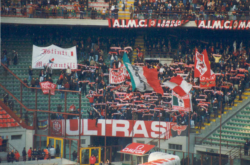 Milan - Bari 97-98 sciarpata